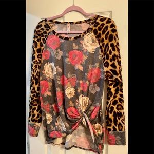 Long sleeve floral & leopard print top